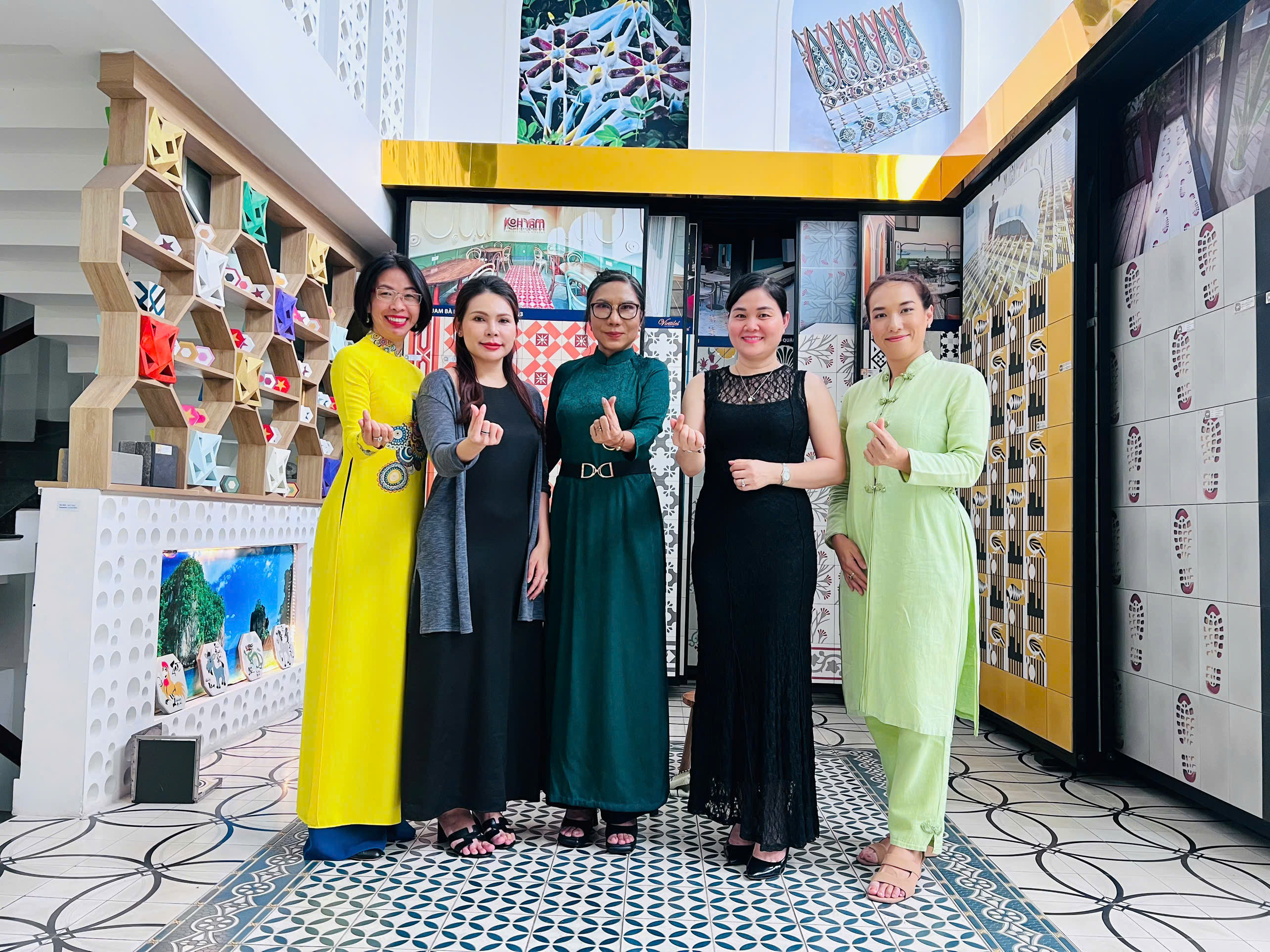 CUSTOMER EXPERIENCE VIETTILES