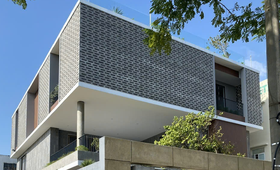 Trang trí mặt tiền với gạch bông gió hình chữ nhật – Khi kiến trúc biết “thở”