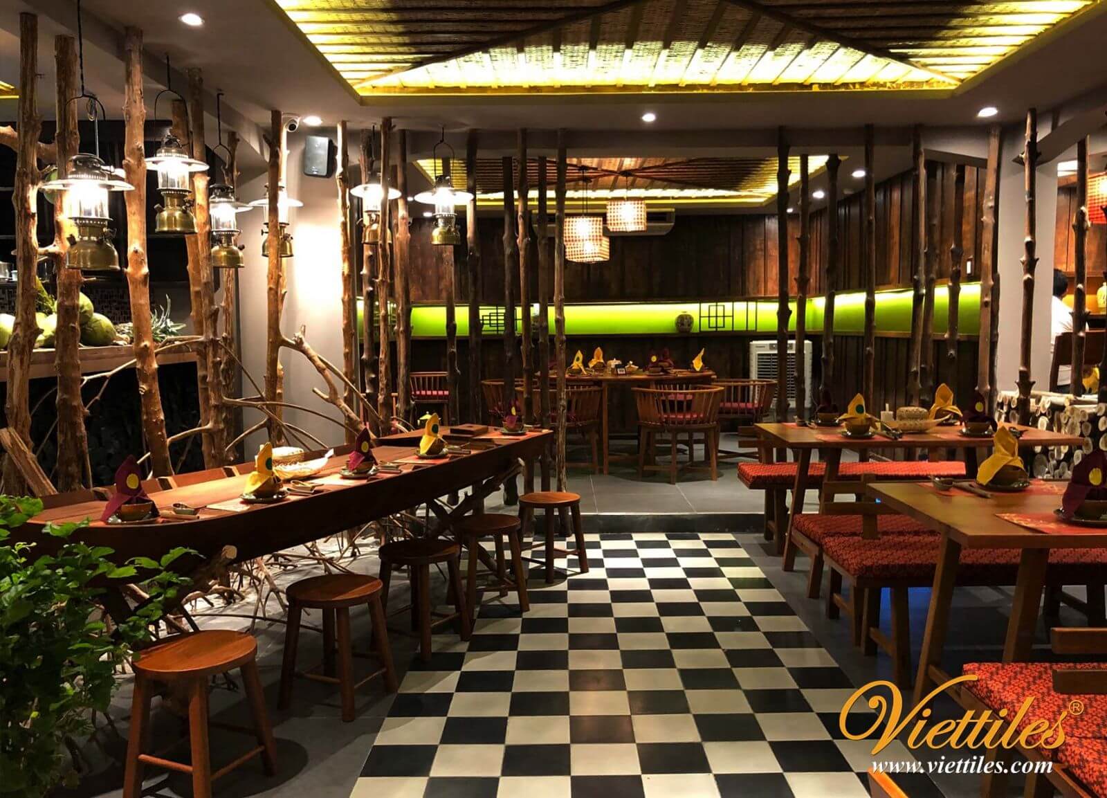 Viettiles's cement tiles with black and white colors is trusted and used by Bep Nha Luc Tinh Restaurant