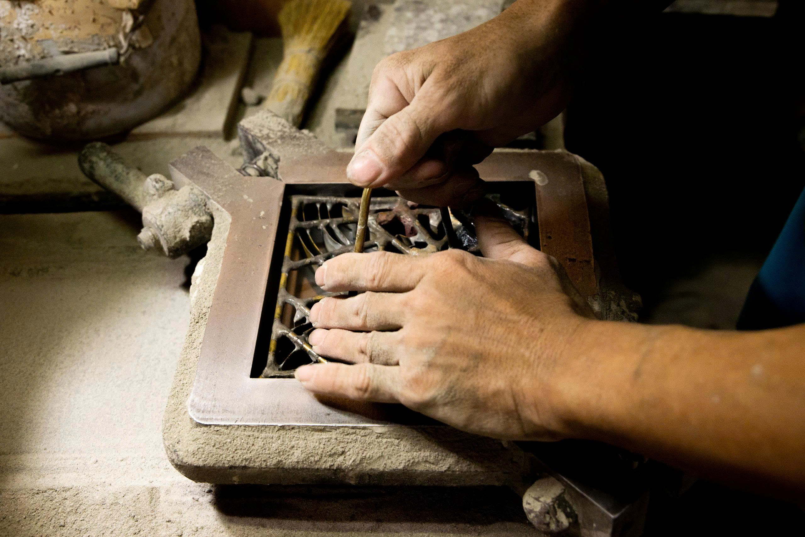 WHEN HANDS NOT ONLY MAKE TILES, BUT ALSO PRESERVE A HERITAGE